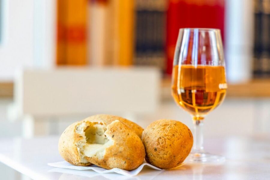 Lisbon Food and Wine Tastings (3 Restaurants) - Who this tasting day is best for