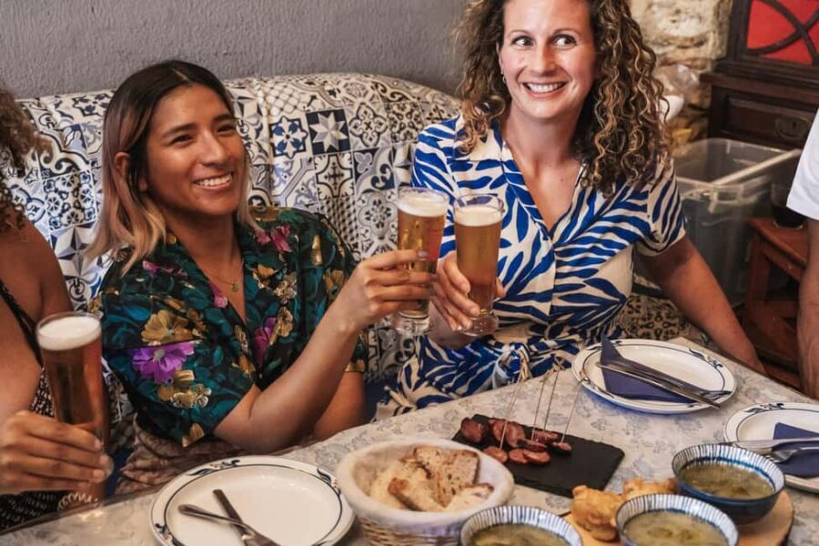 Lisbon: Food Crawl Walking Tour with Local Tastings - Eight tastings that feel like a Portuguese greatest-hits album