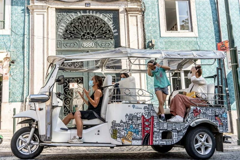 Lisbon: Food Tasting Tour by Tuk Tuk with 2 Stops - Where you go: Lisbon’s old neighborhoods in one smooth loop