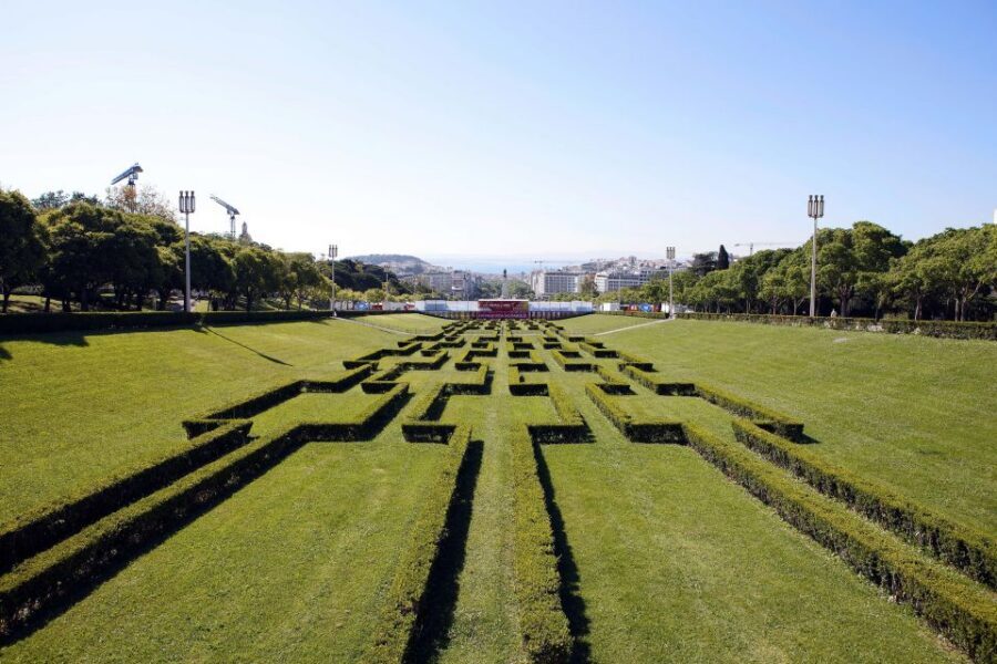 Lisbon: Full-Day City Tour with Cable Car Ride - Parque das Nações cable car over the Tagus: Lisbon in a more modern frame