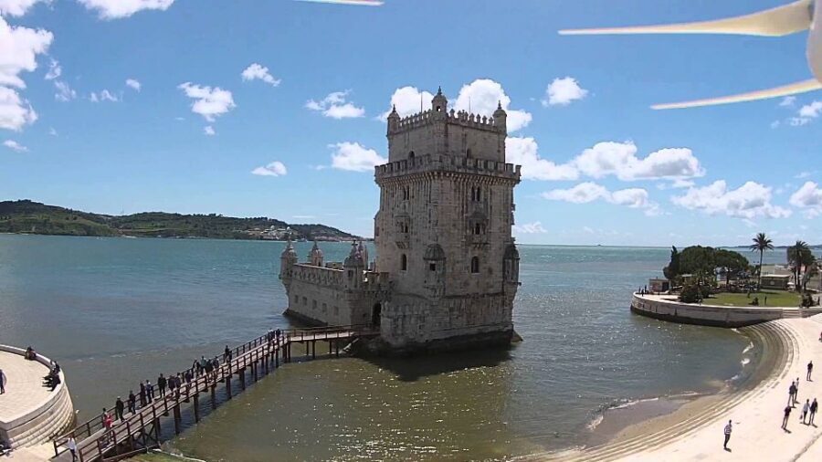 Lisbon: Full-Day Small-Group City Tour with Hotel Pickup - Rossio Square and Restauradores Square: Your Downtown Orientation
