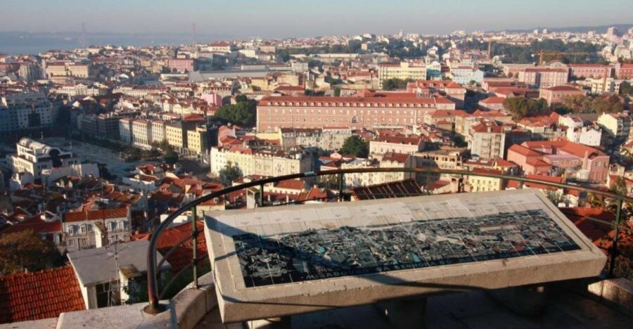 Lisbon: Half-Day City Tour - A 4-hour Lisbon sampler that gets your bearings fast
