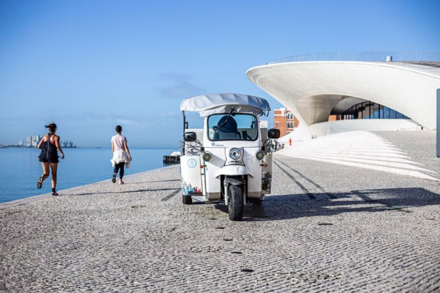 Lisbon: Half-Day Private Guided Tuk-Tuk Tour - Key reasons this Lisbon tuk-tuk tour is a smart half-day