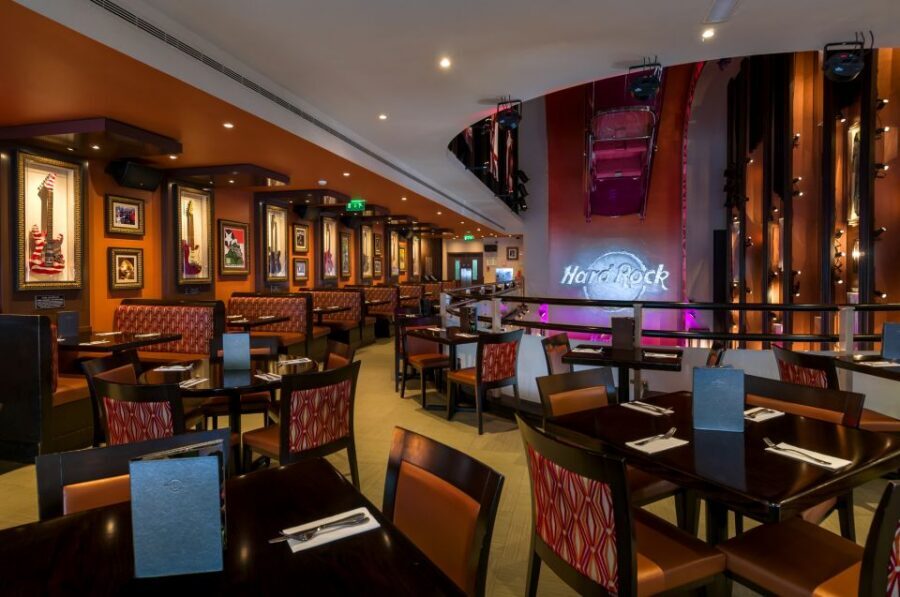 Lisbon: Hard Rock Cafe Experience - Gold Menu vs Diamond Menu: how to choose your meal