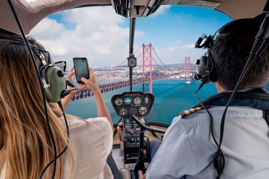 Lisbon: Helicopter Ride, Boat Trip, & Old Town Walking Tour - Key things that make this tour work