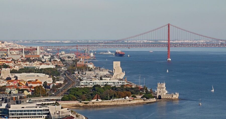 Lisbon: Helicopter Tour over Belem - Getting to Lisbon Heliport (Passeio Marítimo de Algés)