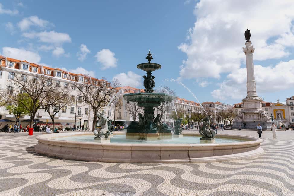 Lisbon Highligts Tour - Torre de Belem And Alfama - Jerónimos Monastery: Manueline Architecture Up Close