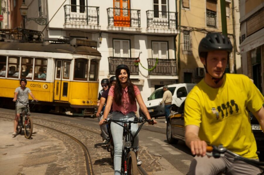 Lisbon: Hills, Alfama, and Mouraria Tour by Electric Bike - Alfama plus Lisbon Cathedral (Sé): the oldest core, on two wheels