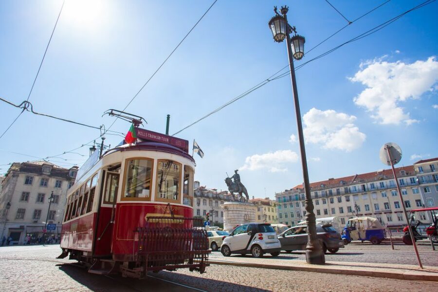 Lisbon: Hills Red Tram Tour by Tram 28 Route 24-Hour Ticket - Viewpoint Payoff: Portas do Sol and Miradouro de Santa Luzia