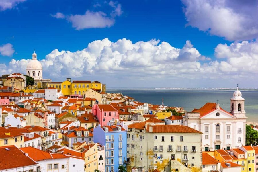 Lisbon: Historic City Tour by Tuk-Tuk - FAQ