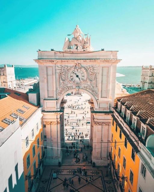Lisbon: Historic City Tour by Tuk-Tuk - The guide is the real multiplier