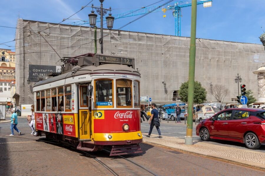 Lisbon: History, Stories and Lifestyle Walking Tour - Key highlights to look forward to