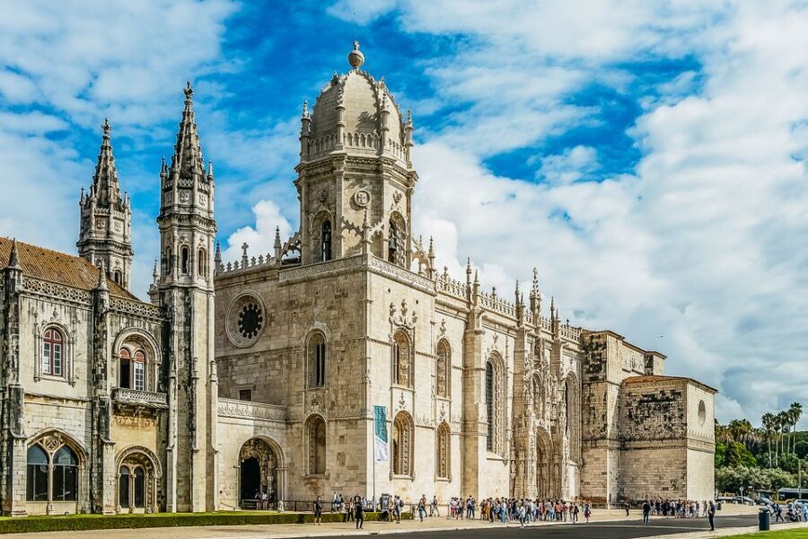 Lisbon: Jerónimos Monastery Entrance Ticket - When you should book this ticket (and when you might want another option)