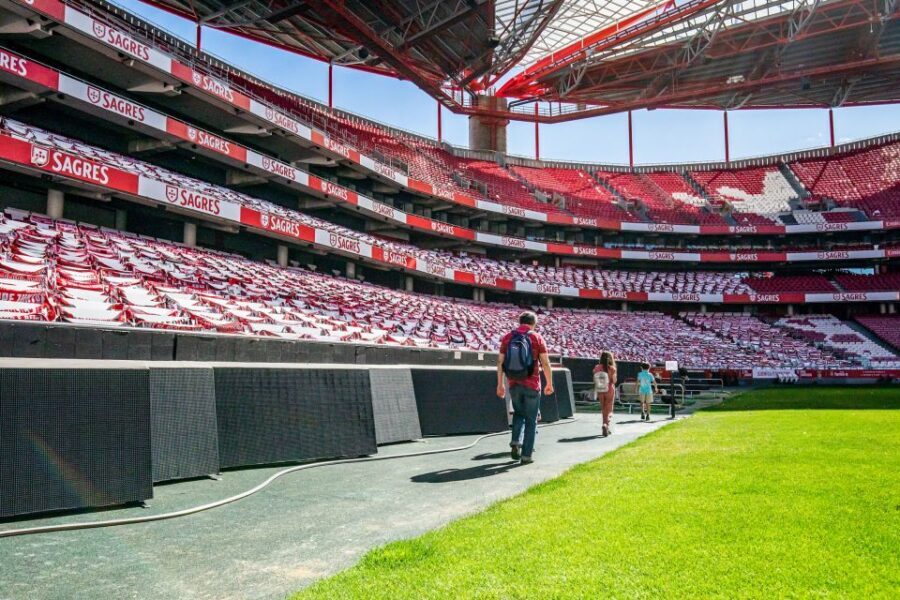Lisbon: Luz Stadium Tour & SL Benfica Museum Ticket w/Scarf - Where to start: Benfica Megastore, then Door 17