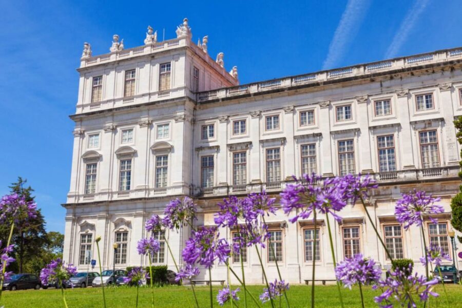Lisbon: National Palace of Ajuda E-Ticket & City Audio Guide - The phone audio guide: city tour route, not palace-room audio