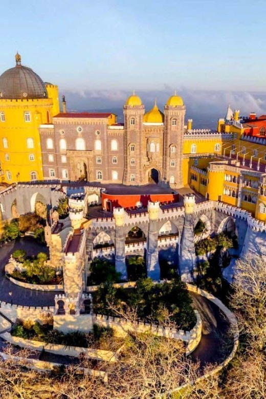 Lisbon: Pena Palace, Moorish Castle, Qta. Regaleira & Sintra - Sintra Old Town break: National Palace exteriors and Piriquita pastries
