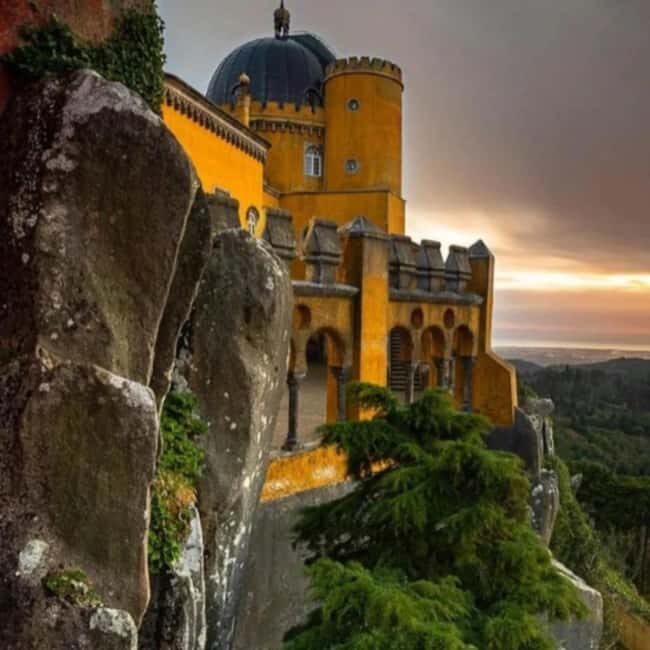 Lisbon: Pena Palace, Regaleira, Sintra, and Cascais Day Trip - How to get the most out of your day (and avoid common traps)