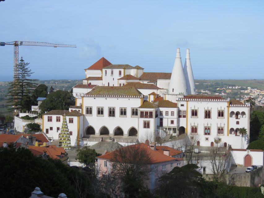 Lisbon: Pena, Regaleira & Atlantic Coast Tour with a Local - The Van Time Between Stops: How It Changes the Experience