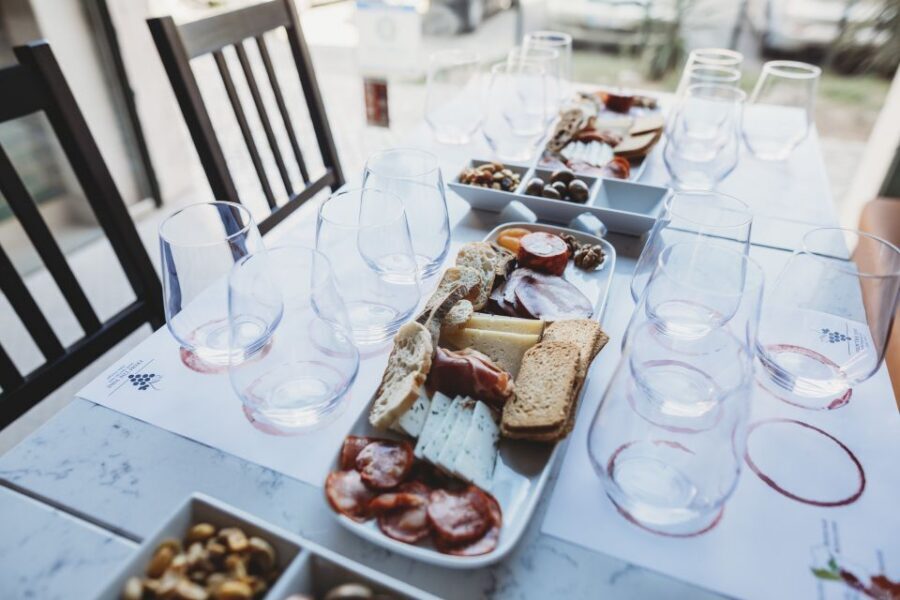 Lisbon: Portuguese Wine and Cheese Tasting with Lunch - Key things that make this Lisbon wine and cheese tasting worth your time