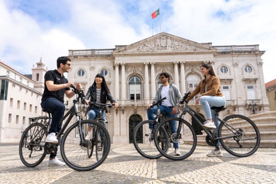 Lisbon: Private Boat Trip, Guided Walking Tour, Bike & Tram - Church of St. Roque and the Carmo Convent ruins: the earthquake story you can see
