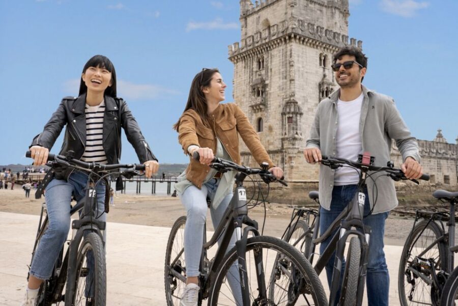 Lisbon: Private Boat Trip, Guided Walking Tour, Bike & Tram - The bike ride to Belém: scenic Tagus paths with an uneven-ground reality check
