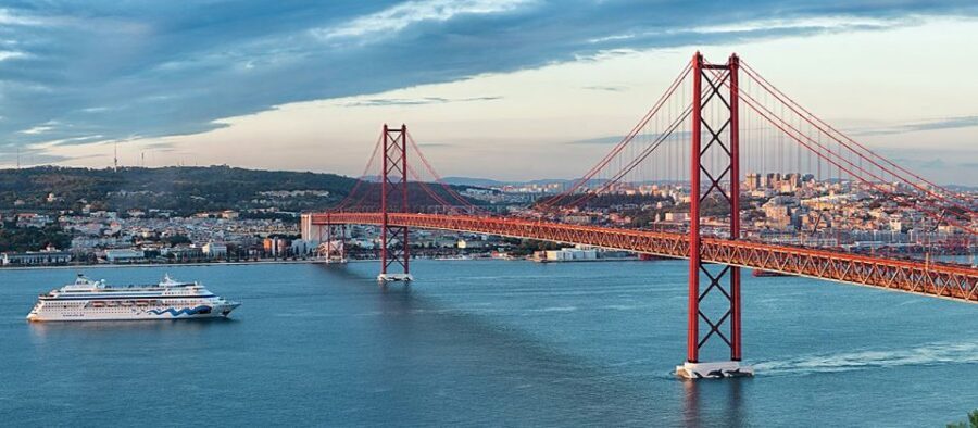Lisbon: Private Full Day City Tour - Hotel pickup + private group comfort (and the WiFi detail you’ll appreciate)
