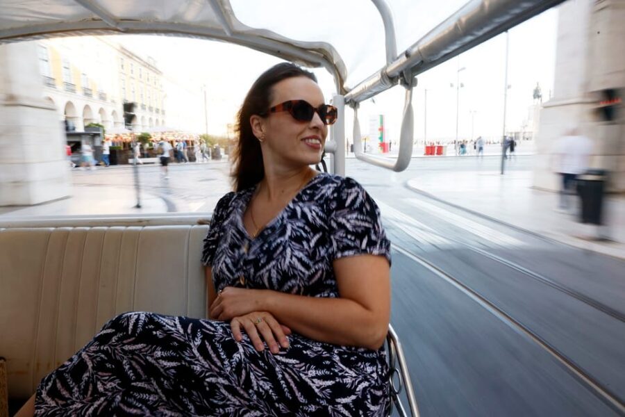 Lisbon: Private Guided Tour by Electric Tuk Tuk - Practical comfort tips so you enjoy the ride