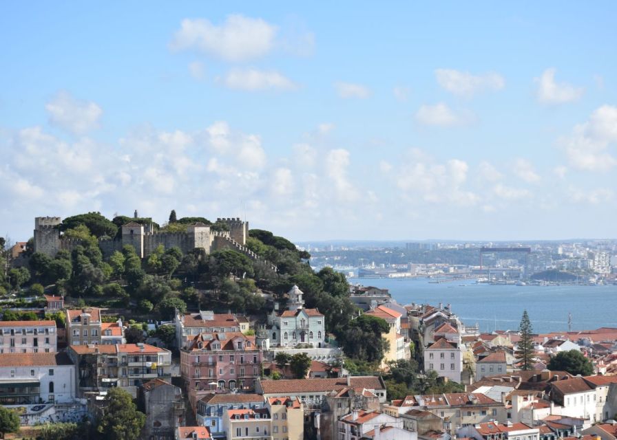 Lisbon: Private Historic Tour by Eco Tuk Tuk - São Vicente de Fora, Santa Engracia, and the Chafariz moment