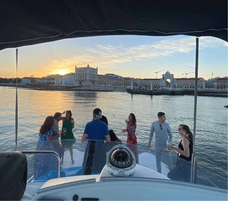 Lisbon: Private Luxury Catamaran Tour with Welcome Drink - Swim Time and Sunset Timing: Choosing 2h vs 3h vs 4h