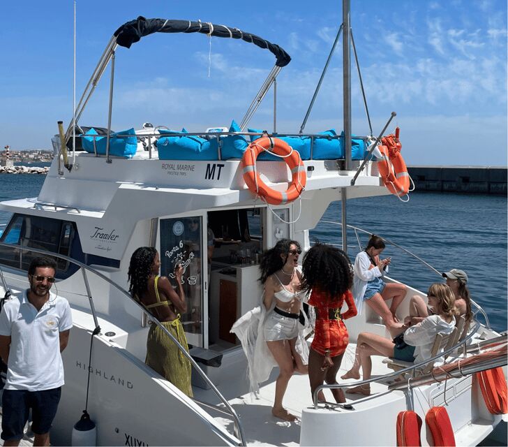 Lisbon: Private Luxury Catamaran Tour with Welcome Drink - The Crew Makes It Feel Like a Private Party (Without the Chaos)