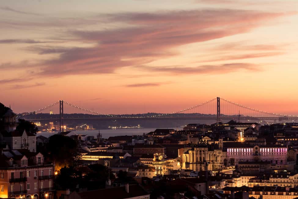 Lisbon: Private Sunset & Night Photo Walk - What you’re paying for: why $59 can make sense