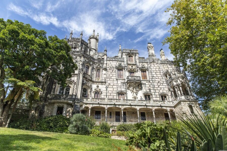Lisbon: Private Tour Sintra, Cabo da Roca and Cascais - The coastal return: Estoril and Carcavelos and the beach drive back
