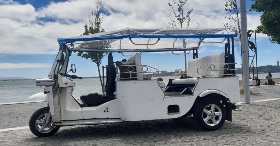 Lisbon: Private Tuk-Tuk Tour for 2 hours - Why a private tuk-tuk is the smart move for 2 hours