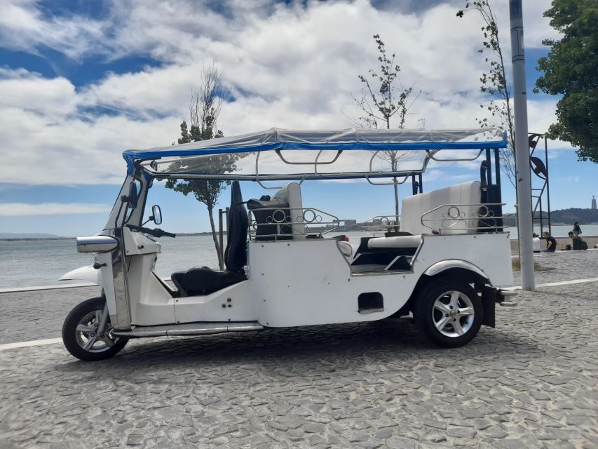 Lisbon: Private Tuk-Tuk Tour for 2 hours - Senhora do Monte: where the city view stretches
