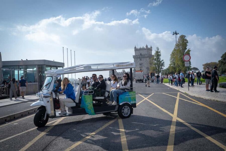 Lisbon: Private Tuk Tuk Tour with Optional Boat Cruise - How the itinerary actually feels on the ground