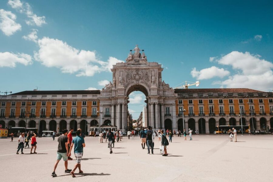 Lisbon: Private TukTuk Tour - Portas do Sol, Senhora do Monte, and the miradouro effect