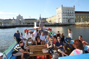 Lisbon: River Tagus Sightseeing Cruise in Traditional Vessel - The route that makes sense: center first, Belém last