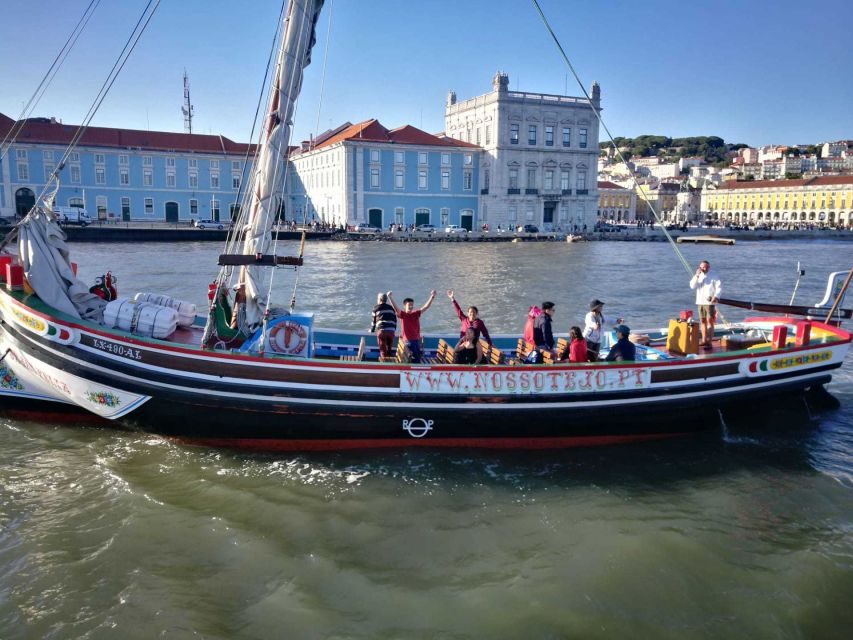 Lisbon: River Tagus Sightseeing Cruise in Traditional Vessel - Christ the King and the Belém transition: why the guide’s context matters