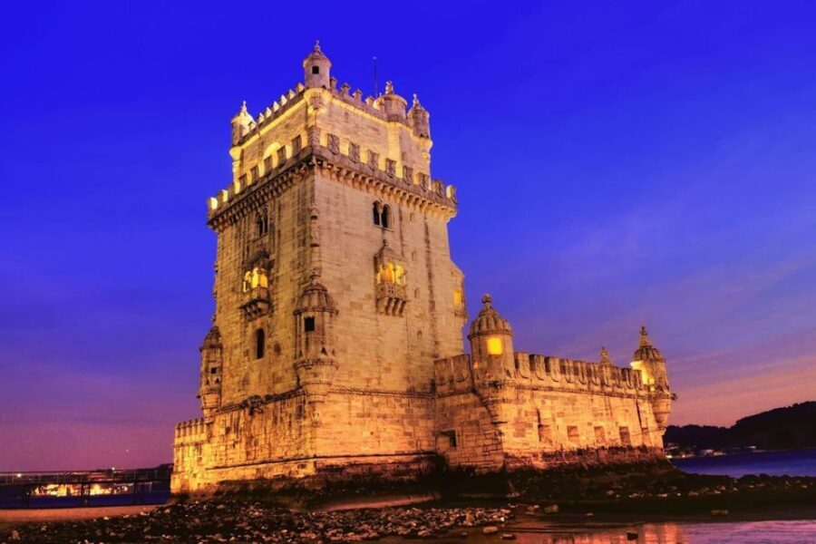 Lisbon: Sailboat Tour w/ Local Guide and Open Bar Green Wine - Who This Tour Is Perfect For (and Who Should Skip)