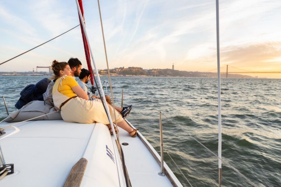 Lisbon: Sailing Tour on the Tagus River - What to Wear and Bring on the Tagus