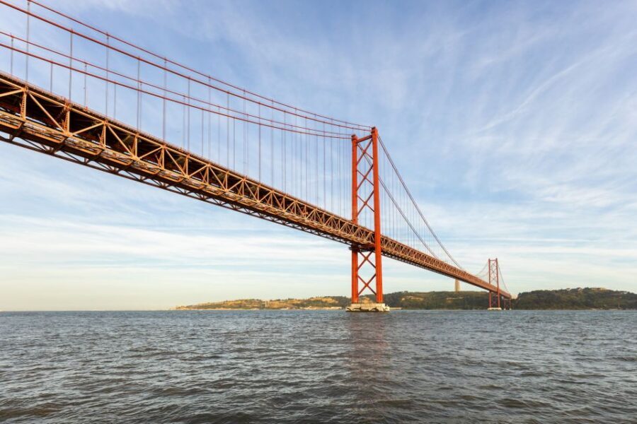 Lisbon: Sailing Tour on the Tagus River - Outbound Route: Belém, the 25 de Abril Bridge, and Lisbon’s Waterfront Icons