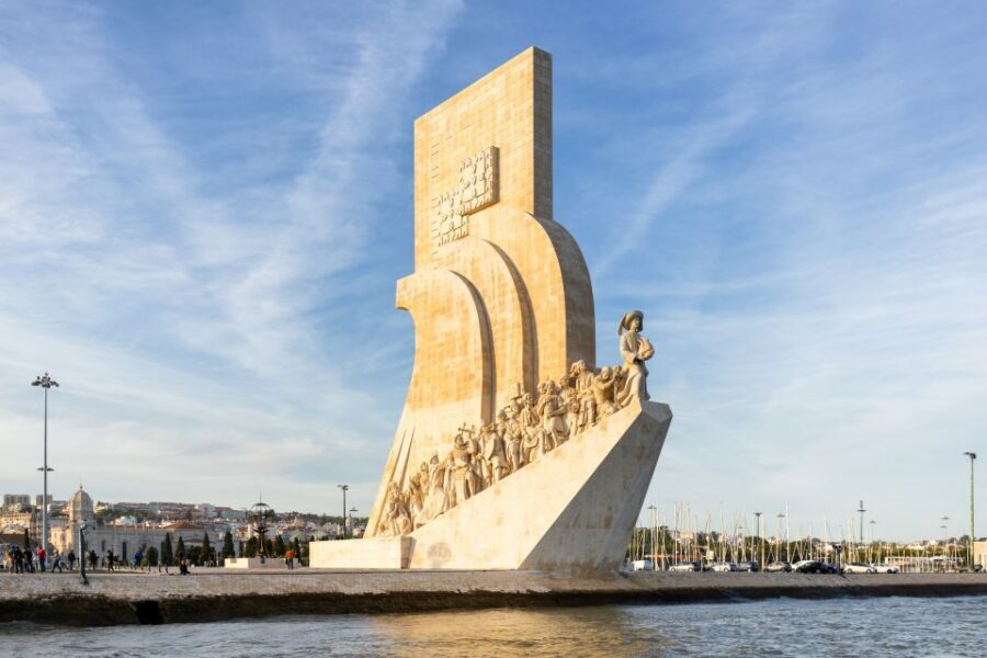 Lisbon: Sailing Tour on the Tagus River - Sunset Option: A Calm Skyline Moment (Bring a Jacket)