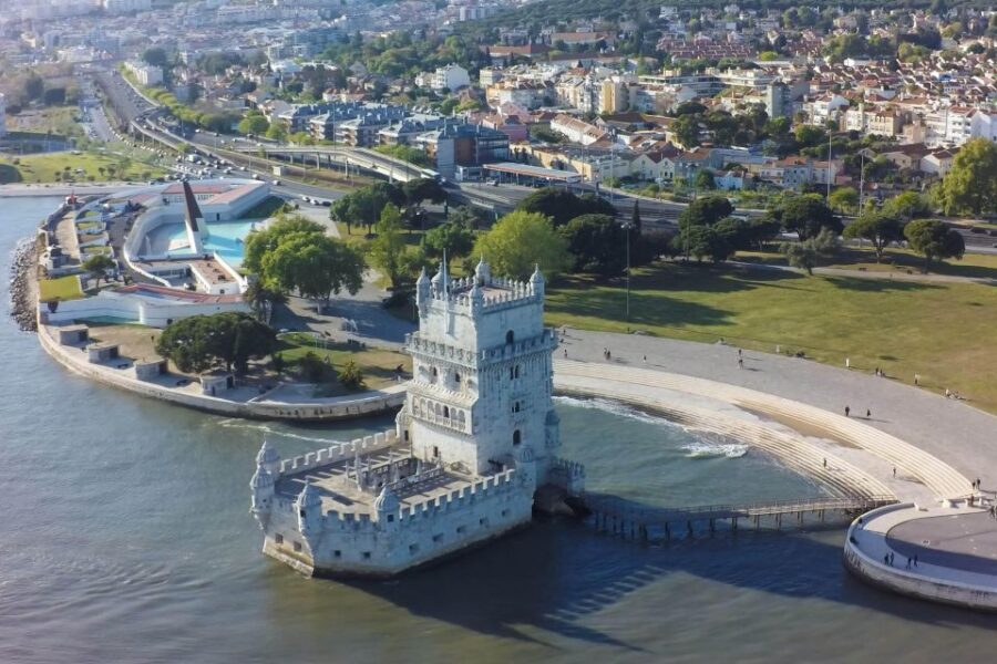 Lisbon: São Jorge Castle E-Ticket and Audio Guide - If you choose the Lisbon city audio option: connect the castle to the wider day