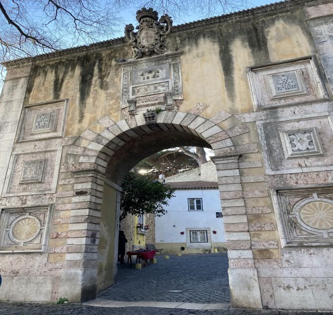 Lisbon: São Jorge Castle E-Ticket and Audio Guide - Phone setup and the offline audio system (so it doesn’t go sideways)