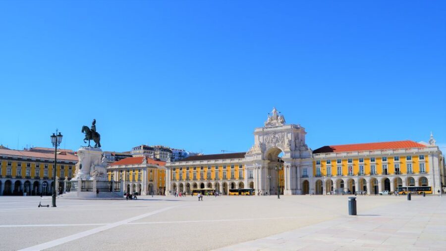 Lisbon: Segway Super Tour - Finishing near Cais do Sodré: a good platform for the rest of your trip