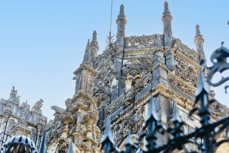 Lisbon: Sintra, Pena, Cabo da Roca, Cascais Tour with Pickup - Pace, comfort, and what to wear for an 8-hour hill day