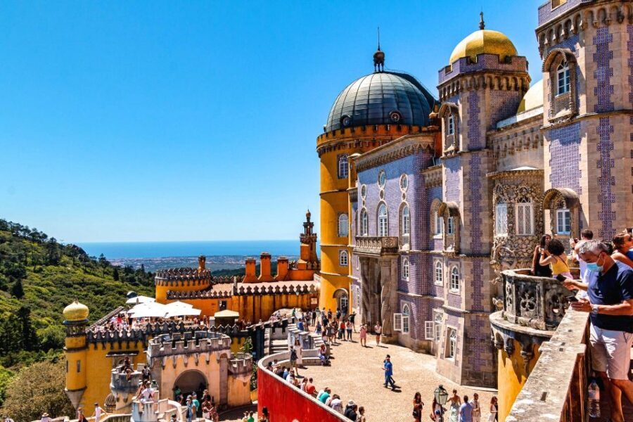 Lisbon: Sintra, Pena Palace, Cabo Roca Coast & Cascais Tour - Why the guide really matters (Hugo, Maria, Catarina, Ivo)