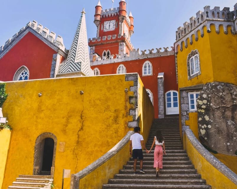 Lisbon: Sintra, Pena Palace & Cascais Guided Tour - Where you meet the van (and how to not lose time)