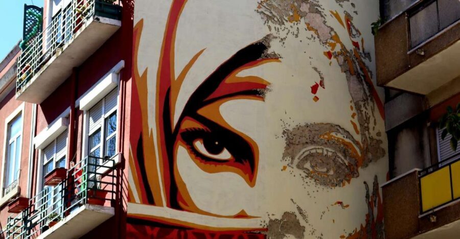 Lisbon: Street Art and Historical Walking Tour - Spotting Named Artists in the Streets: Vhils, Nomen, Odeith, Gonçalo Mar