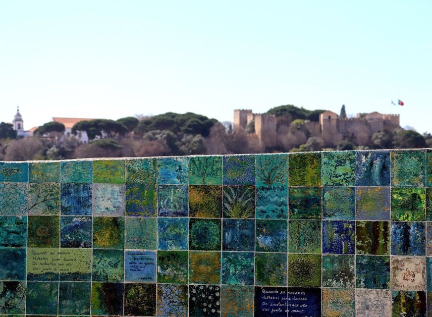 Lisbon: Street Art and Historical Walking Tour - São Jorge Castle: Cultural Heritage Without Getting Stuck in a Museum Mood